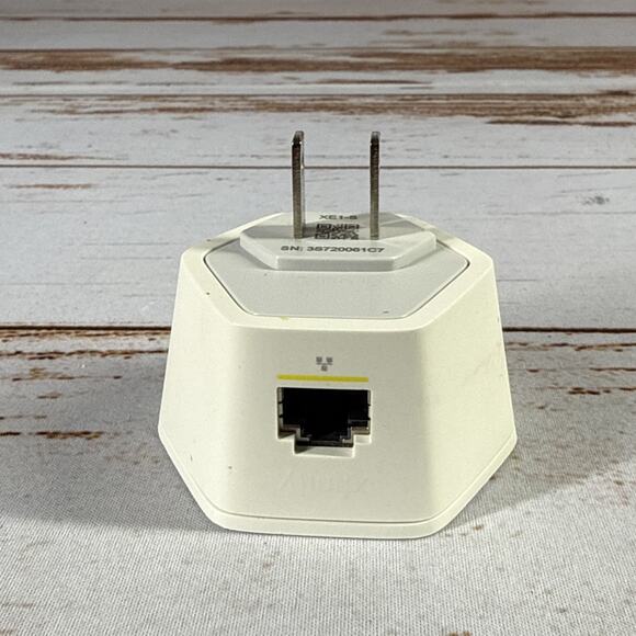 Comcast Xfinity XFI WIFI Pod Extender Network Signal Booster XE1-S - Picture 3 of 3